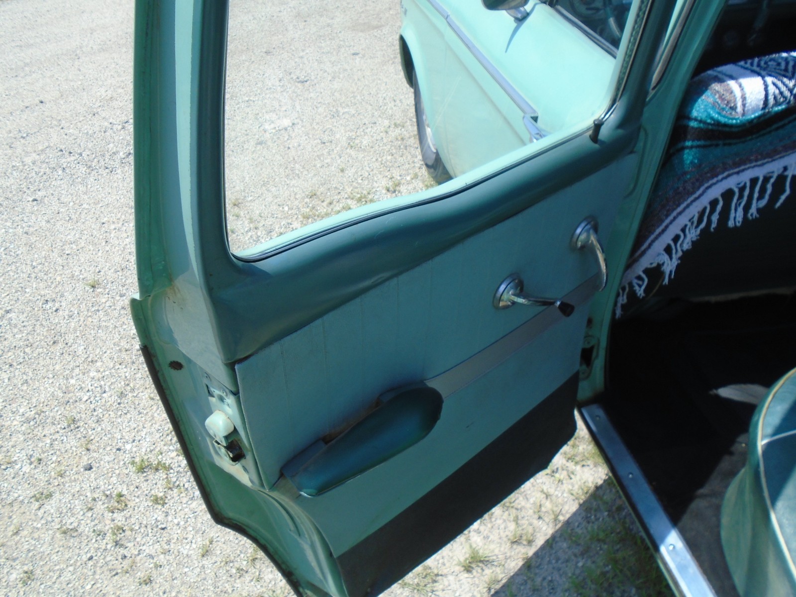 Studebaker-lark-6-1961-Sedan-10