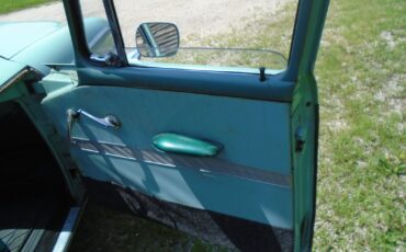 Studebaker-lark-6-1961-Sedan-21