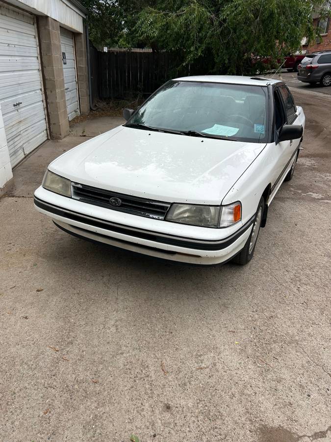Subaru-Legacy-1990-white-2