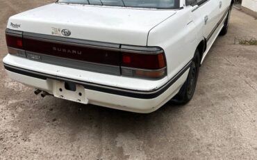 Subaru-Legacy-1990-white-3