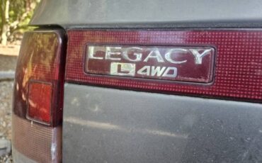 Subaru-Legacy-wagon-1991-silver-10