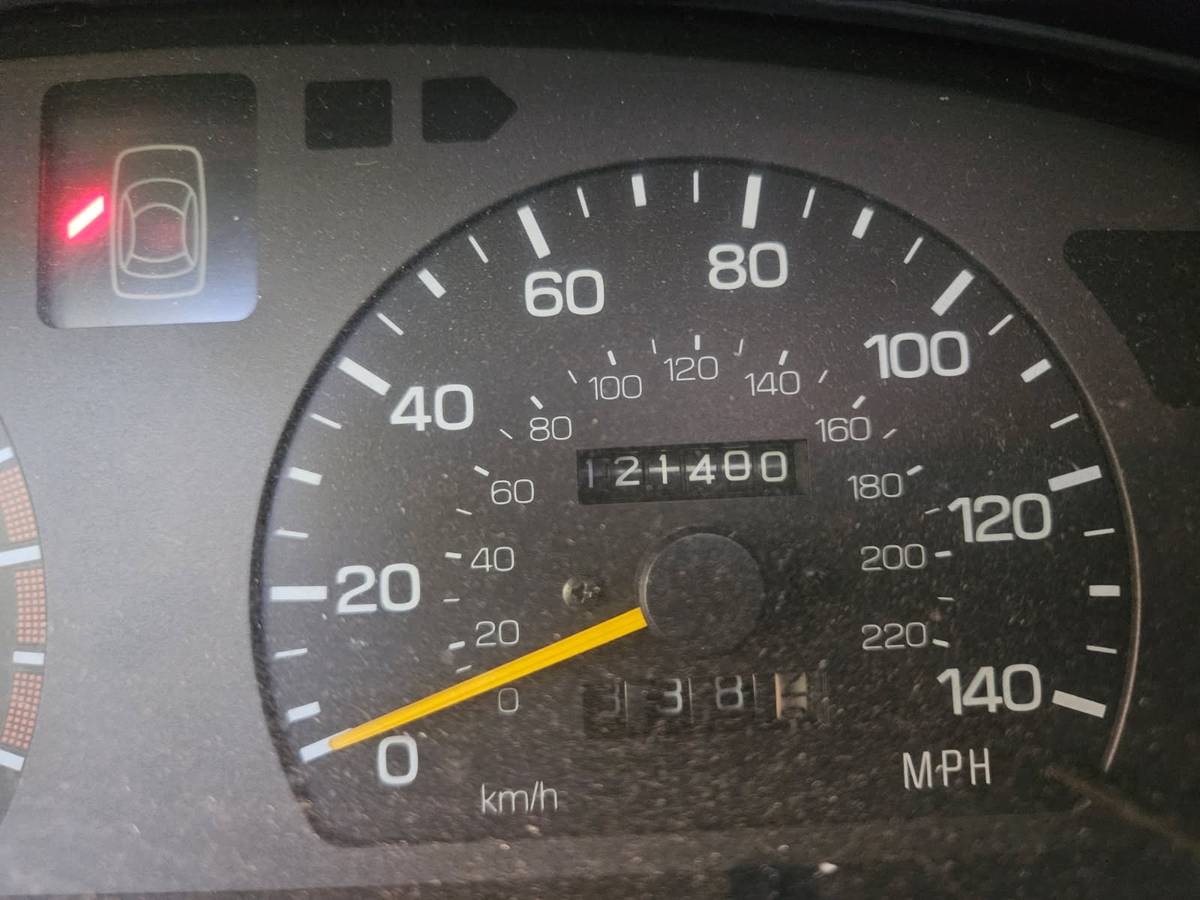 Subaru-Legacy-wagon-1991-silver-3