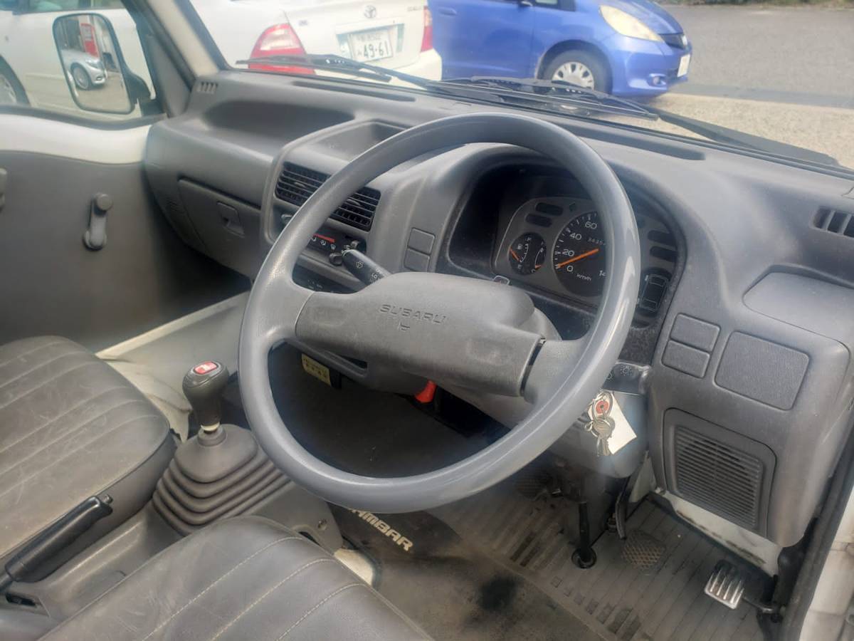 Subaru-Sambar-1990-white-10