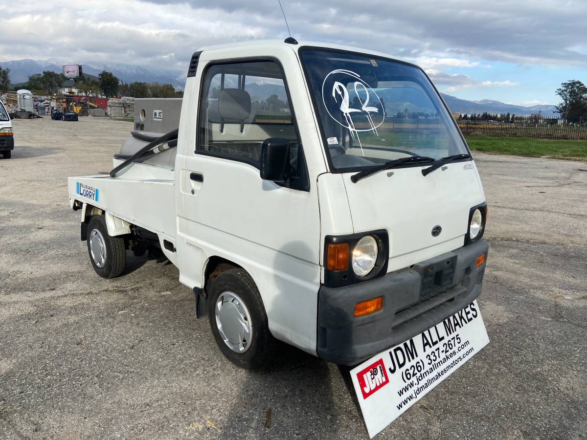 Subaru-Sambar-1990-white