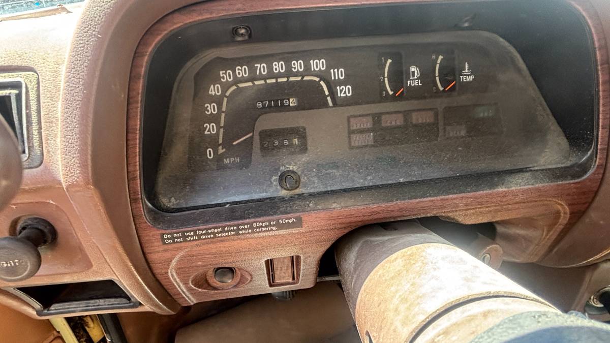 Subaru-brat-1979-white-5