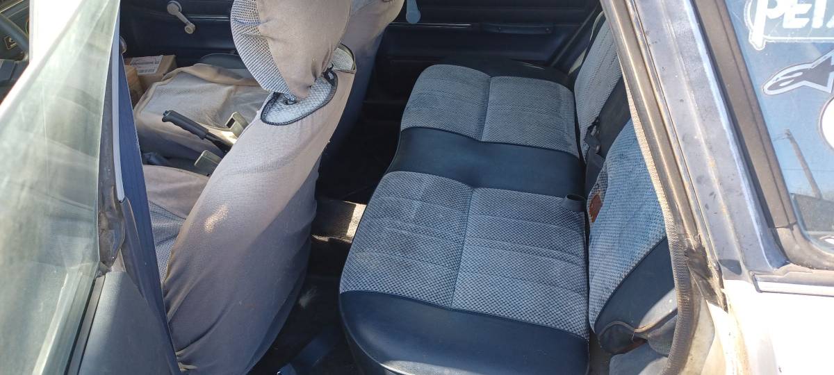 Subaru-gl-1984-silver-7
