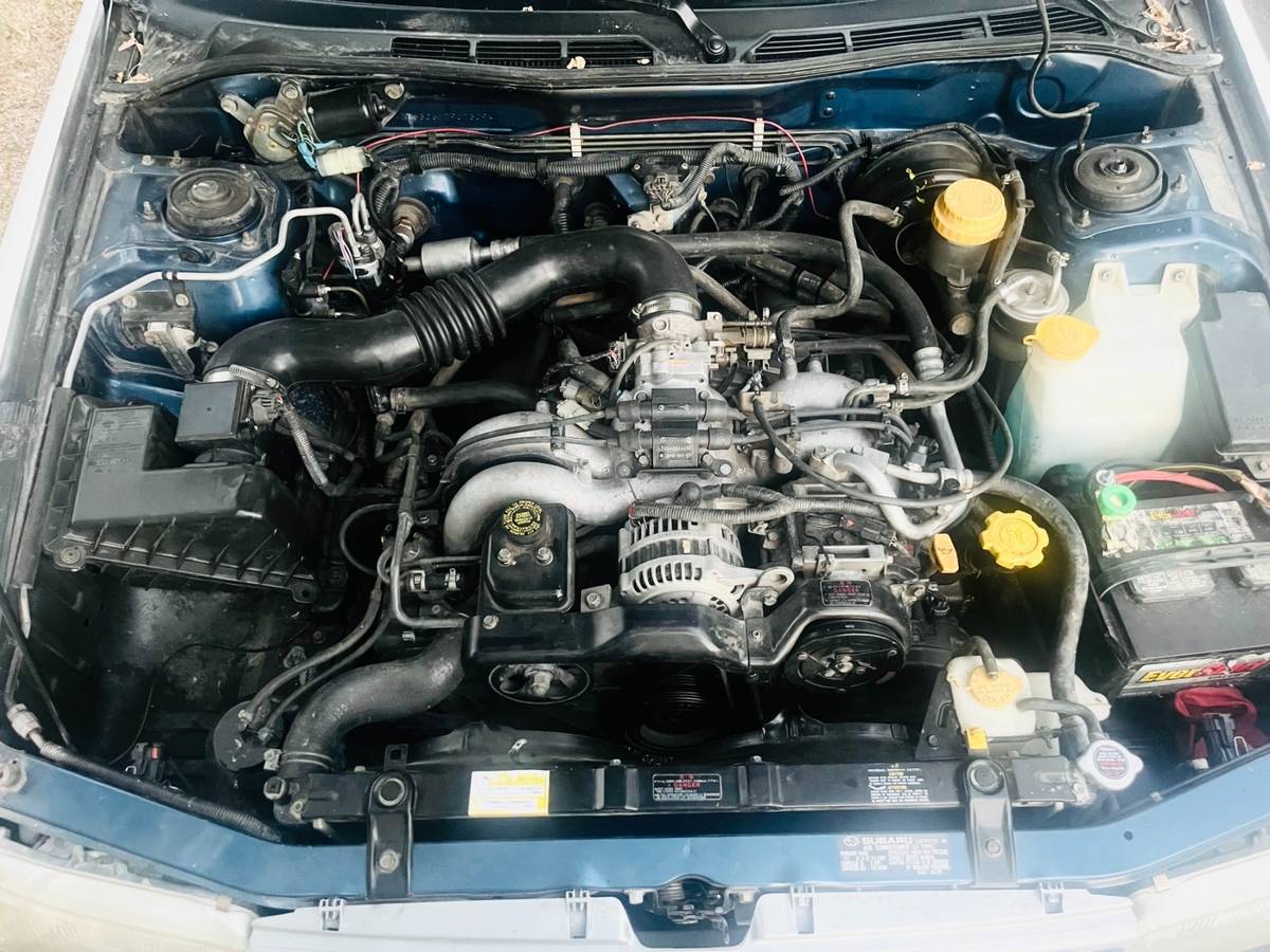 Subaru-legacy-outback-wagon-1991-white-1