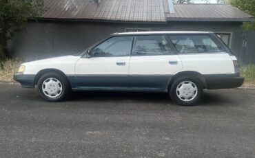 Subaru-legacy-outback-wagon-1991-white-3