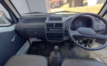 Subaru-sambar-1995-white-12