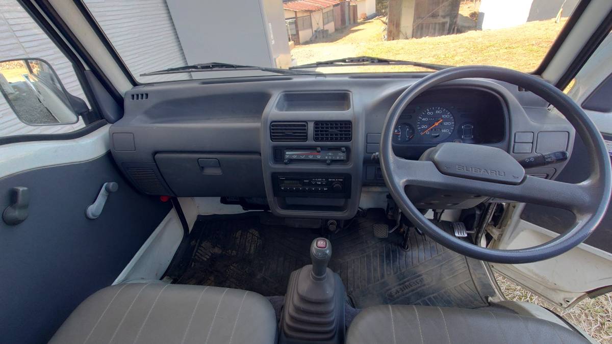 Subaru-sambar-1995-white-12