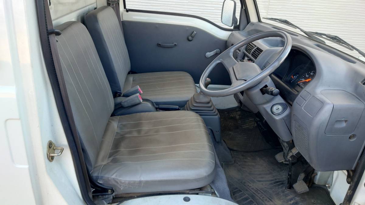 Subaru-sambar-1995-white-14