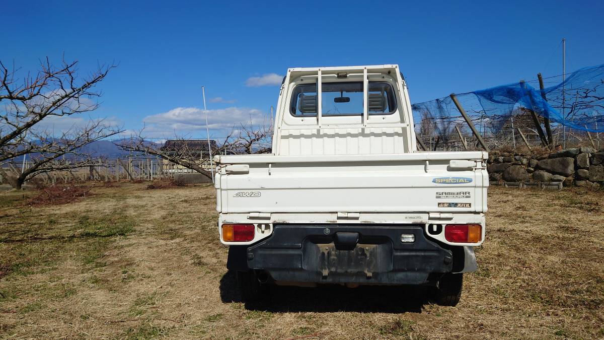 Subaru-sambar-1995-white-2
