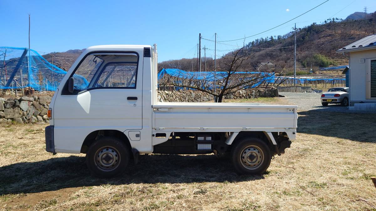 Subaru-sambar-1995-white-8
