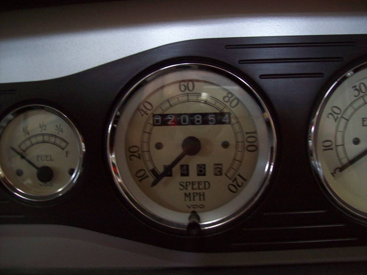 Sunbeam-alpine-v8-1964-red-4