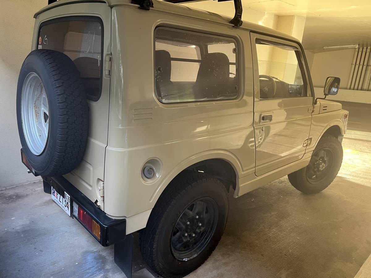 Suzuki-Jimny-1993-custom-2
