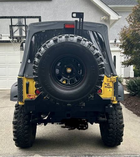 Suzuki-Samurai-1986-Yellow-7