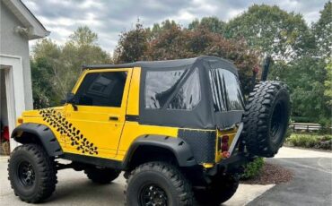 Suzuki-Samurai-1986-Yellow-8