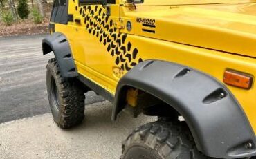 Suzuki-Samurai-1986-Yellow-9