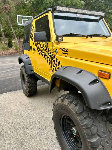 Suzuki-Samurai-1986-Yellow-9