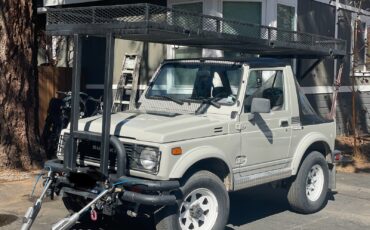 Suzuki-Samurai-1987-CONVERTIBLE-2