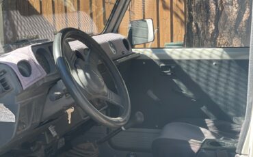 Suzuki-Samurai-1987-CONVERTIBLE-9