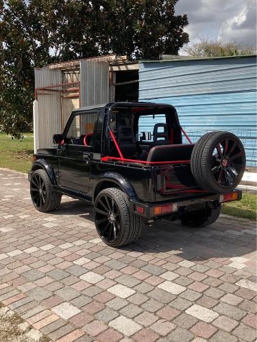 Suzuki-Samurai-1988-Black-Black-1