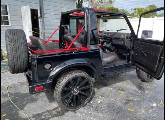 Suzuki-Samurai-1988-Black-Black-10