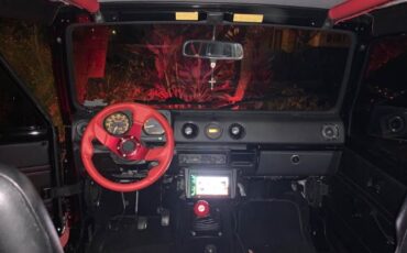 Suzuki-Samurai-1988-Black-Black-14