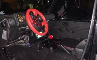 Suzuki-Samurai-1988-Black-Black-15