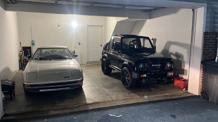 Suzuki-Samurai-1988-Black-Black-2