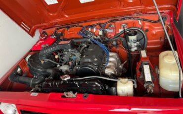 Suzuki-Samurai-hard-top-1991-red-10