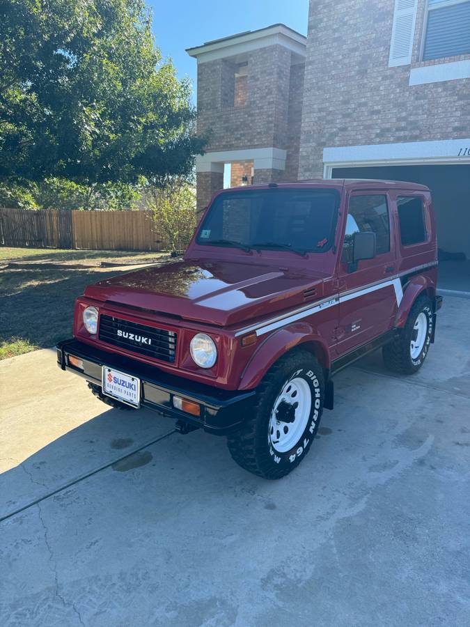 Suzuki-Samurai-hard-top-1991-red-5