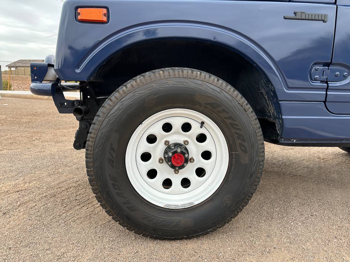Suzuki-jimny-1988-custom-15