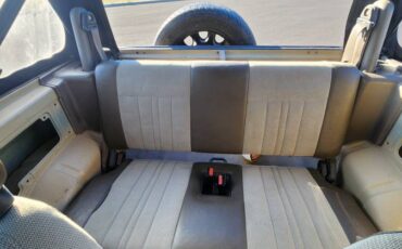 Suzuki-sidekick-1989-custom-12