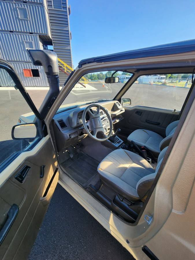 Suzuki-sidekick-1989-custom-9
