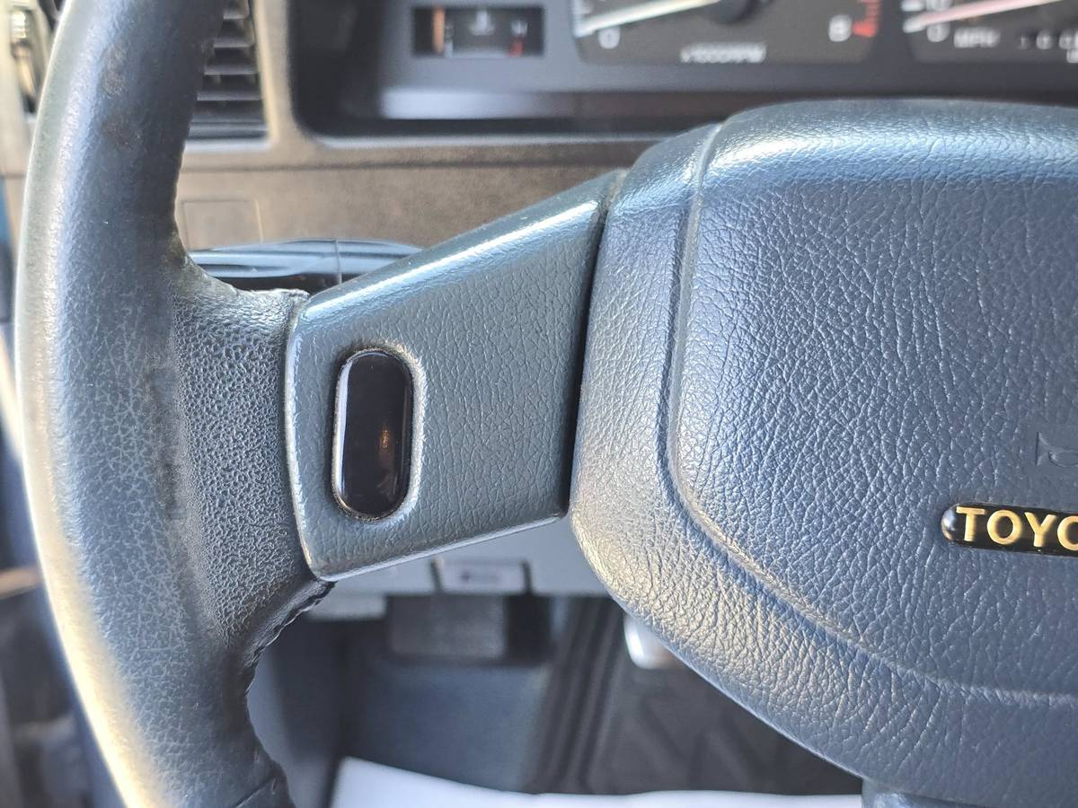 Toyota-4-runner-1991-blue-15