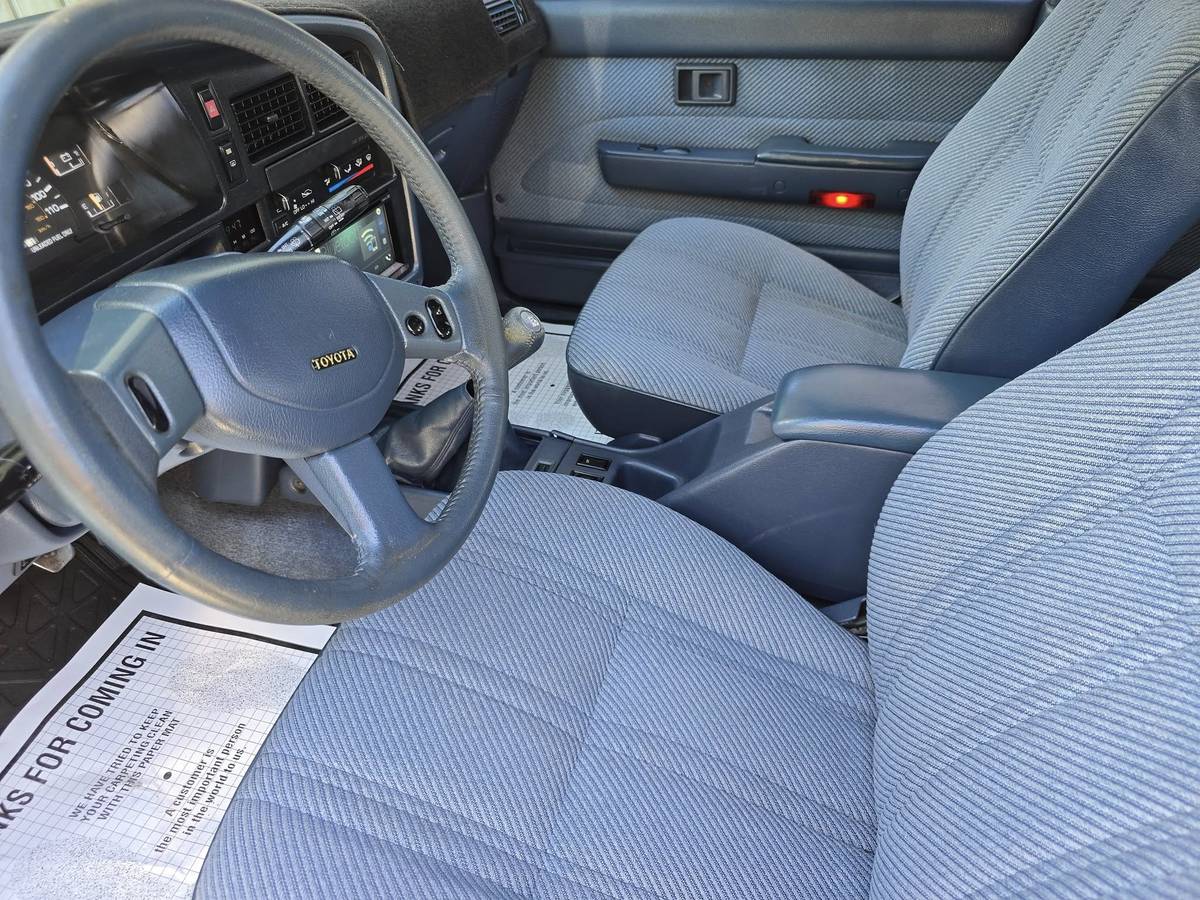 Toyota-4-runner-1991-blue-19