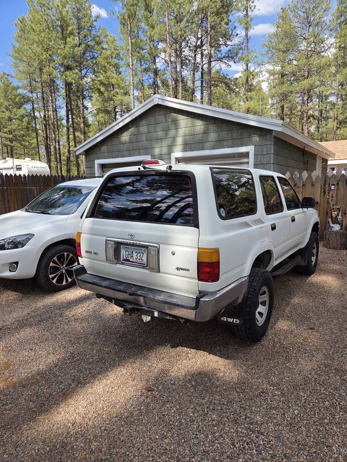 Toyota-4-runner-sr5-1994-white-2