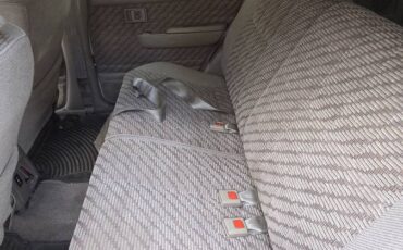 Toyota-4-runner-sr5-1994-white-4