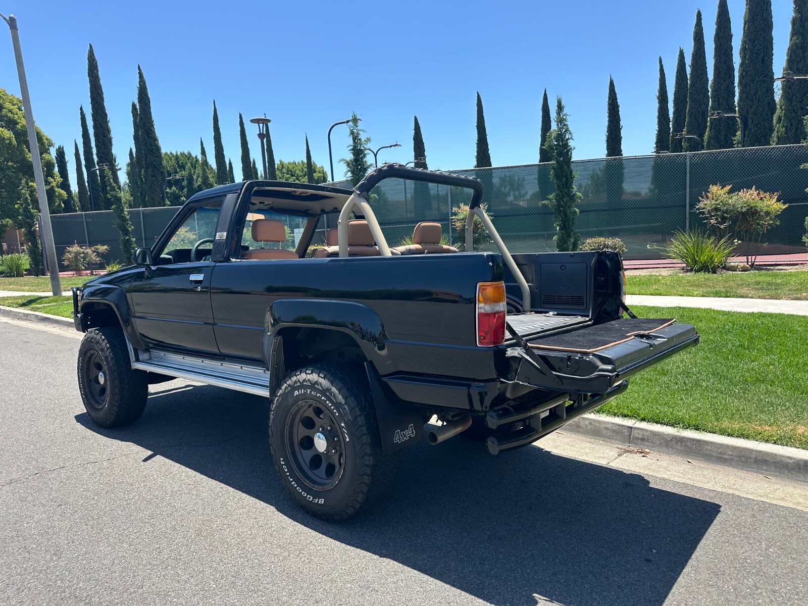 Toyota-4Runner-1986-SUV-10