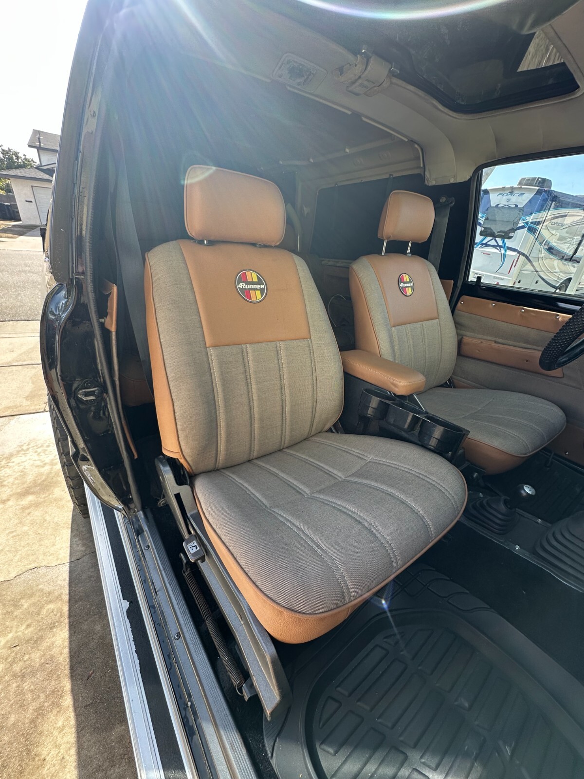 Toyota-4Runner-1986-SUV-19