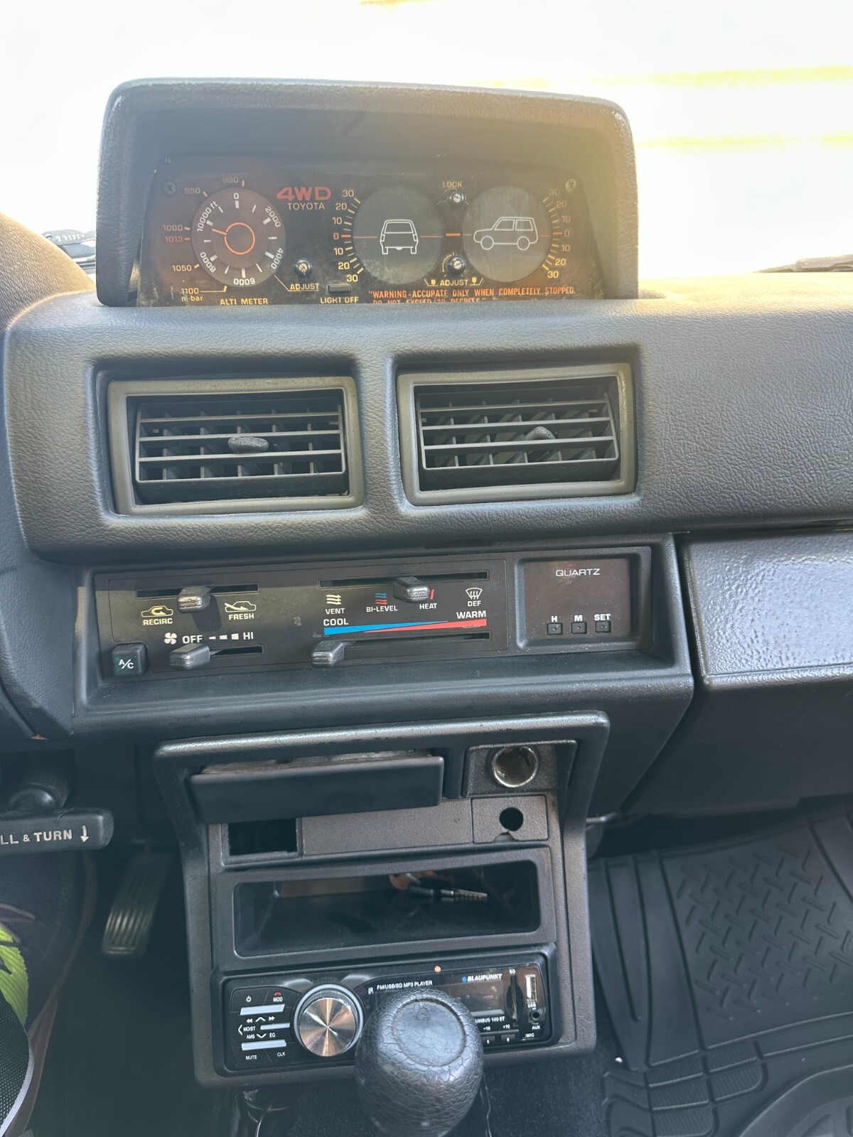 Toyota-4Runner-1986-SUV-20