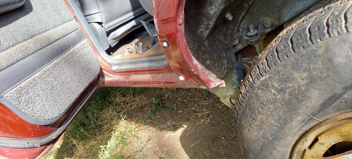 Toyota-4runner-1990-red-17