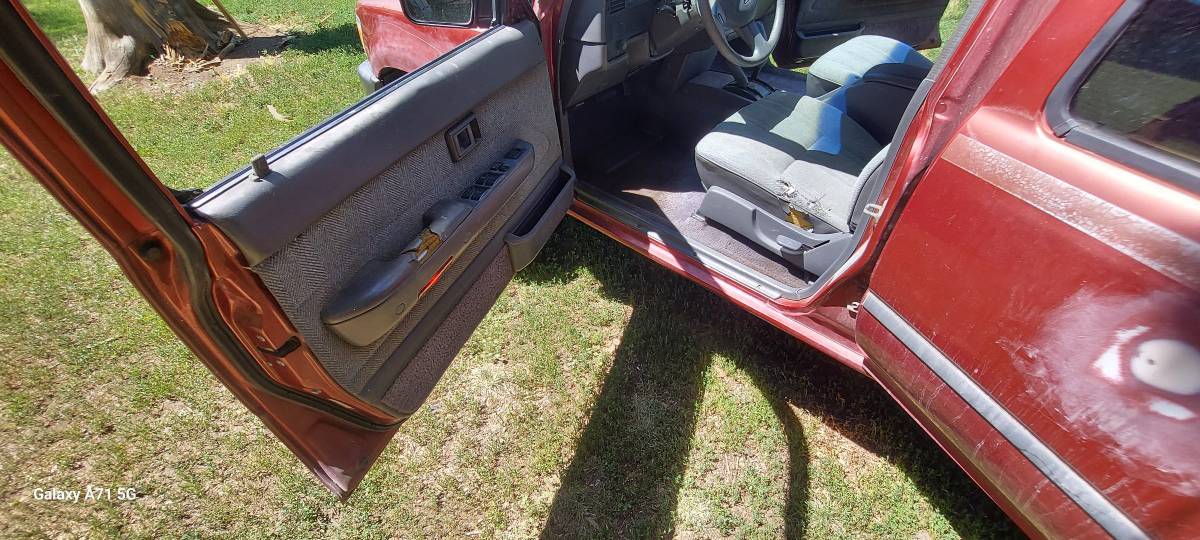 Toyota-4runner-1990-red-7