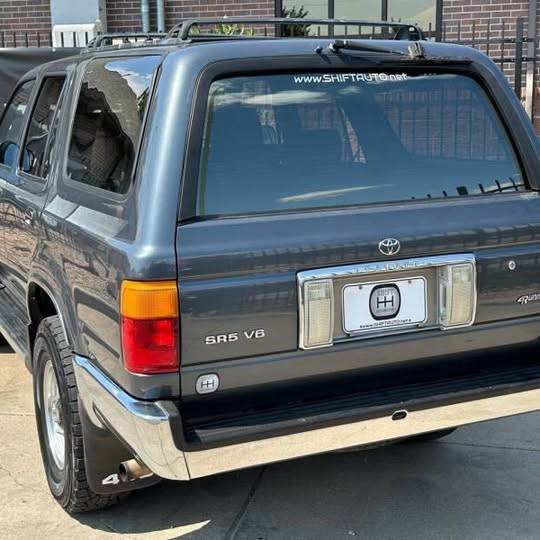 Toyota-4runner-1993-grey-2