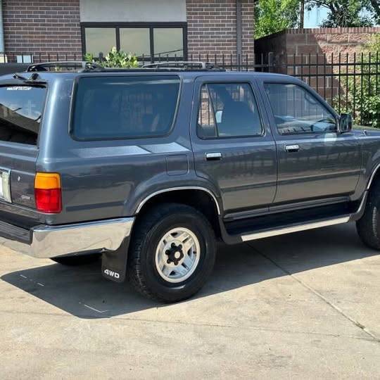 Toyota-4runner-1993-grey-3