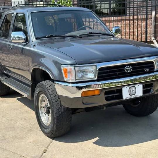 Toyota-4runner-1993-grey-4
