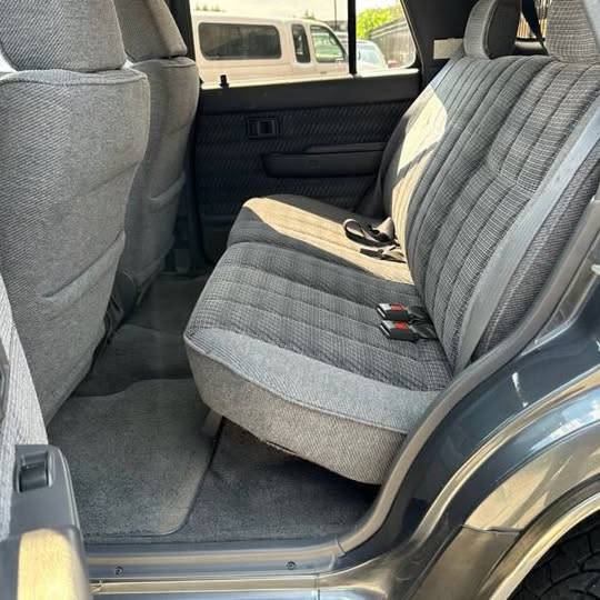 Toyota-4runner-1993-grey-5