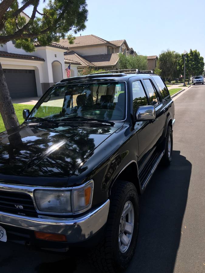 Toyota-4runner-1994-black-1