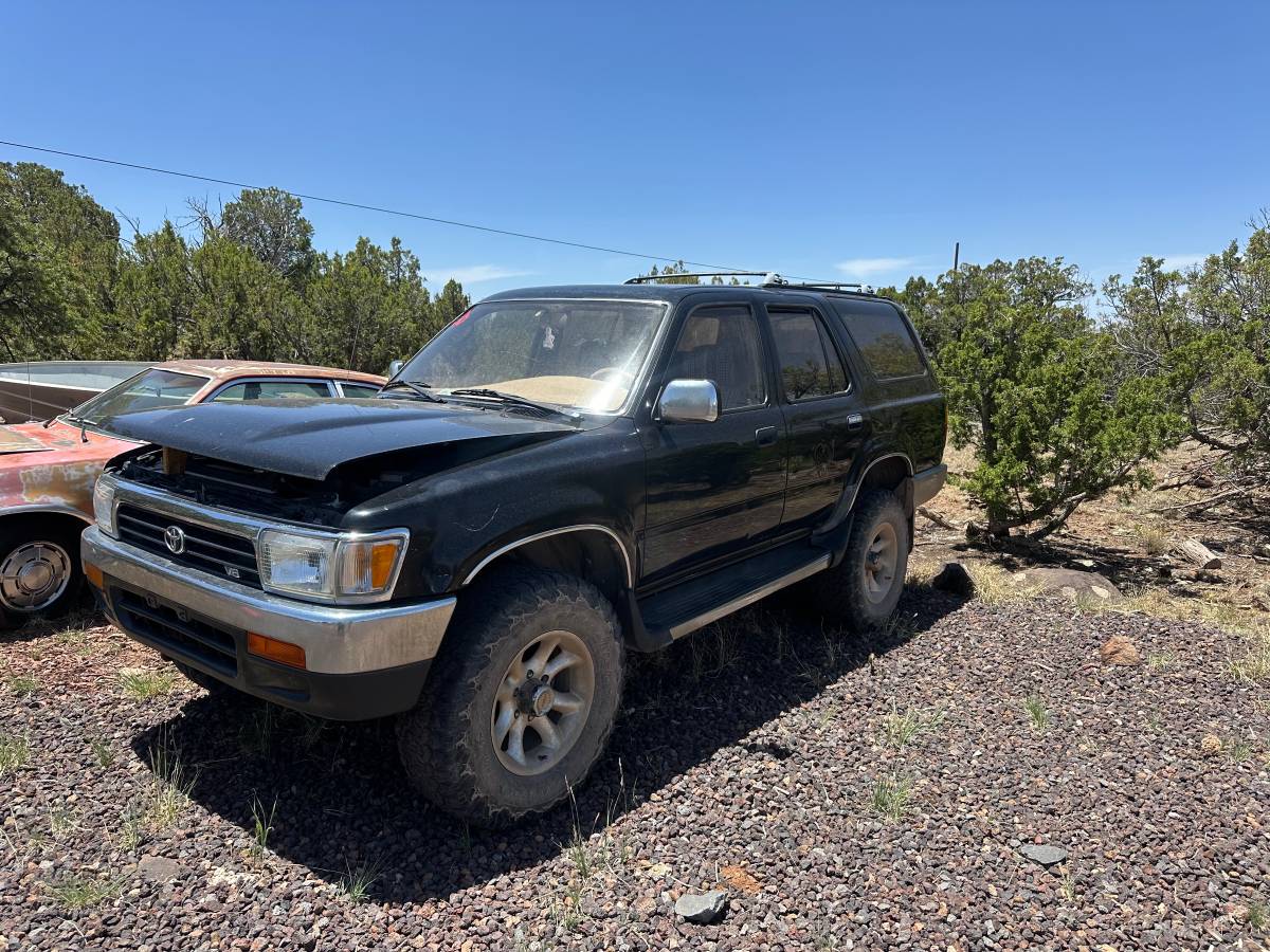 Toyota-4runner-1994-black-1
